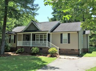 100 Redbud Ln, Randleman, NC 27317