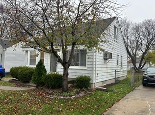 23047 Teppert Ave, Eastpointe, MI 48021