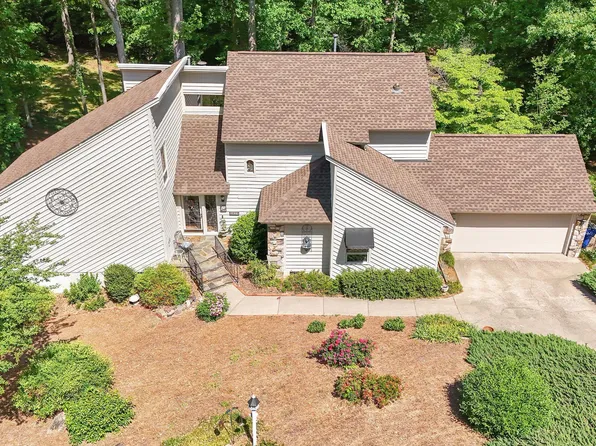 2013 Weybridge Dr, Raleigh, NC 27615