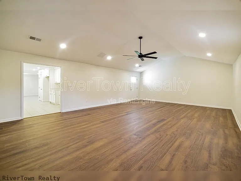 277 S Mount Pleasant Rd — Photo 10