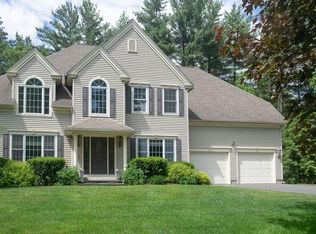 1 Bayberry Ln, Hadley, MA 01035