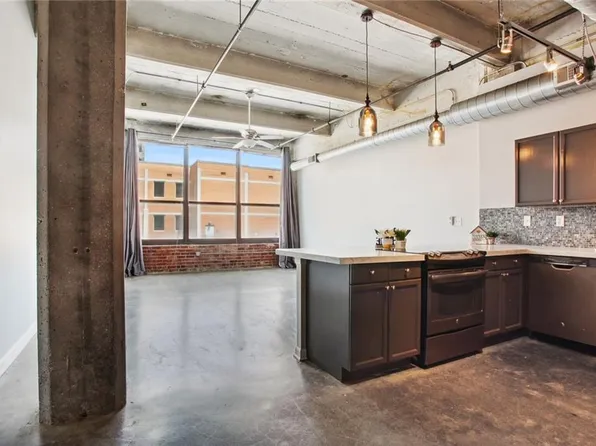 715 May St APT 325, Kansas City, MO 64105