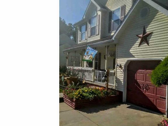 4th image of 71 Country Club Rd