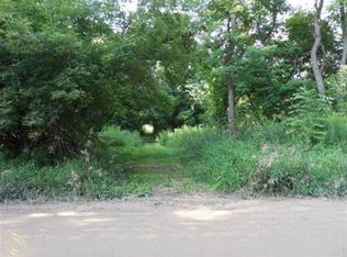 12320 Rattalee Lake Rd, Davisburg, MI 48350