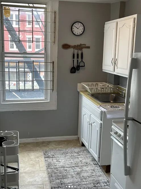 1 bed, 1.0 bath, 650 sqft, $900 — Photo 3