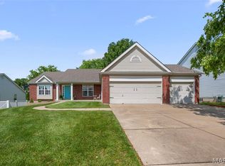 2222 Harborside Dr, Dardenne Prairie, MO 63368