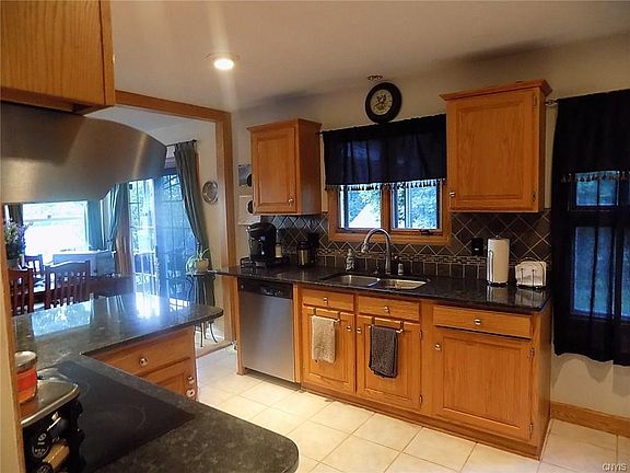 3rd image of 359 Northfield Way