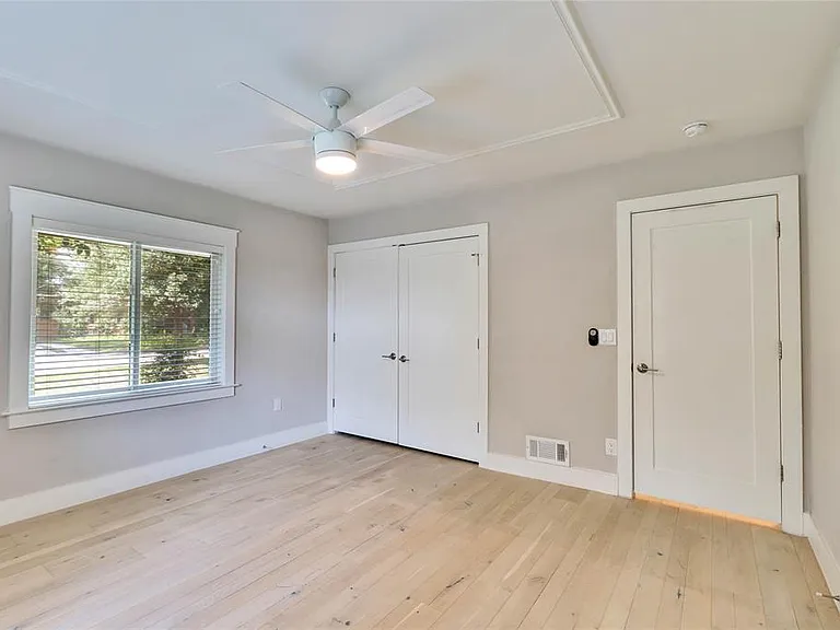 6203 Cary Dr — Photo 21
