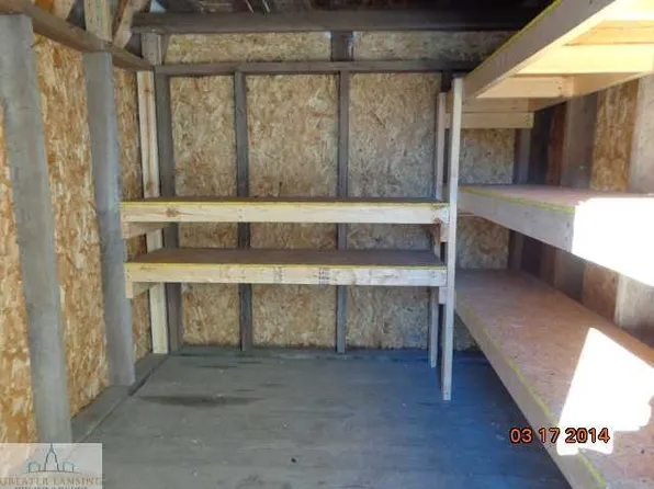 208 N Howell St, Owosso, MI 48867