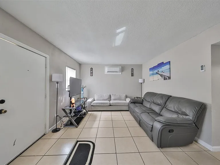 11708 Balm Riverview Rd — Photo 23
