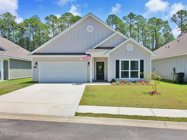 7717 Coral Ln, Ocean Springs, MS 39564