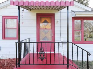 2810 33rd St, Zion, IL 60099
