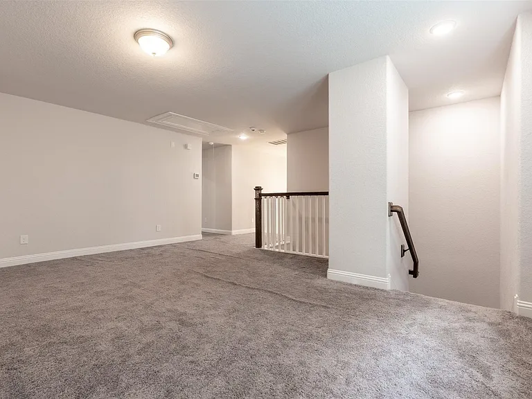 16611 Highland Country Dr — Photo 21