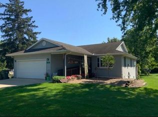 313 Crocker St, Mazomanie, WI 53560