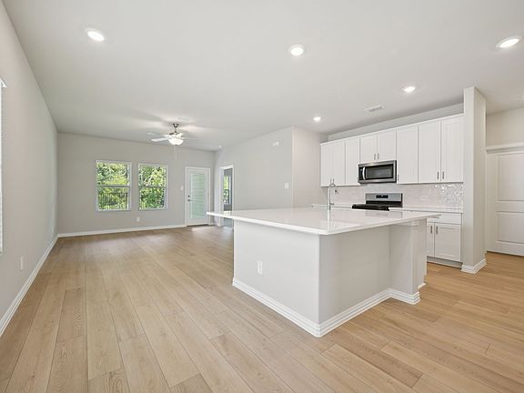 7th image of this home
