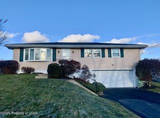 141 Woodbine Rd, Shavertown, PA 18708