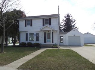 324 N Main St, Lake City, MI 49651