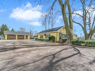 346 S Van Buren St, Godley, IL 60407