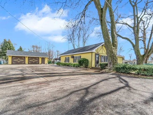 346 S Van Buren St, Godley, IL 60407