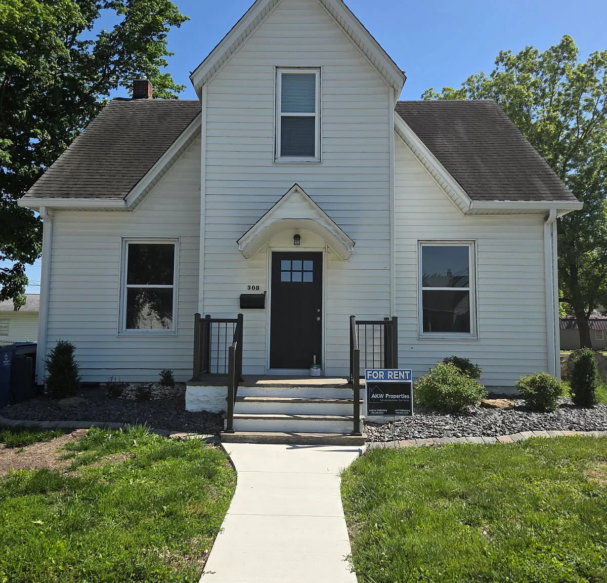 4 bed, 1500 sqft, $1,650 — Photo 1