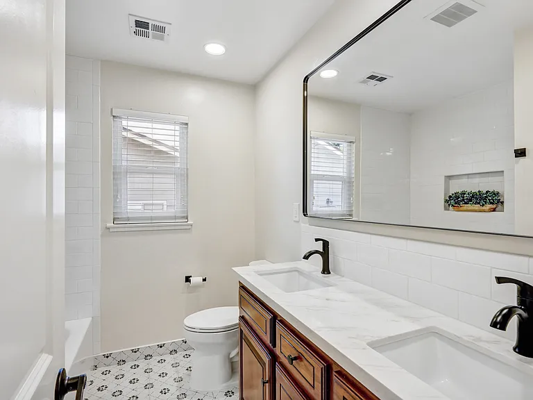 4521 Juno Way — Photo 23