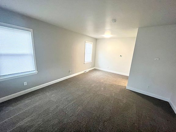4th image of 2215 Bird Dr #1-A