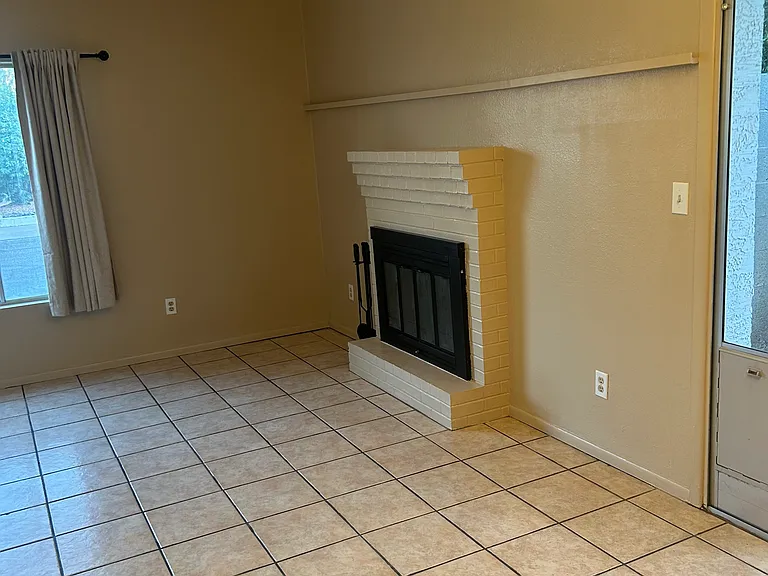 726 E Villa Dr #II — Photo 19