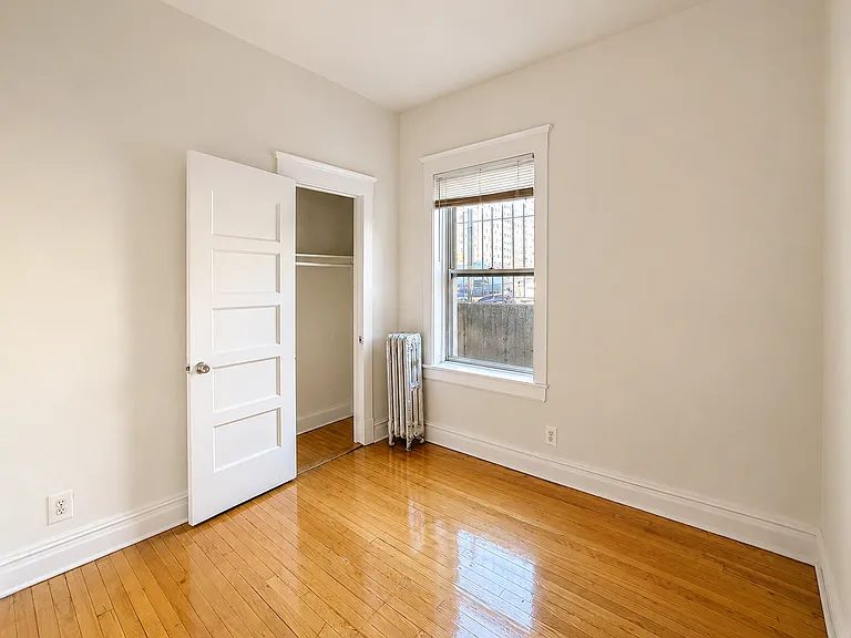 668 W Sheridan Rd #2 — Photo 13