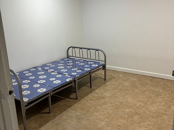 3rd image of 2051 65th St #0