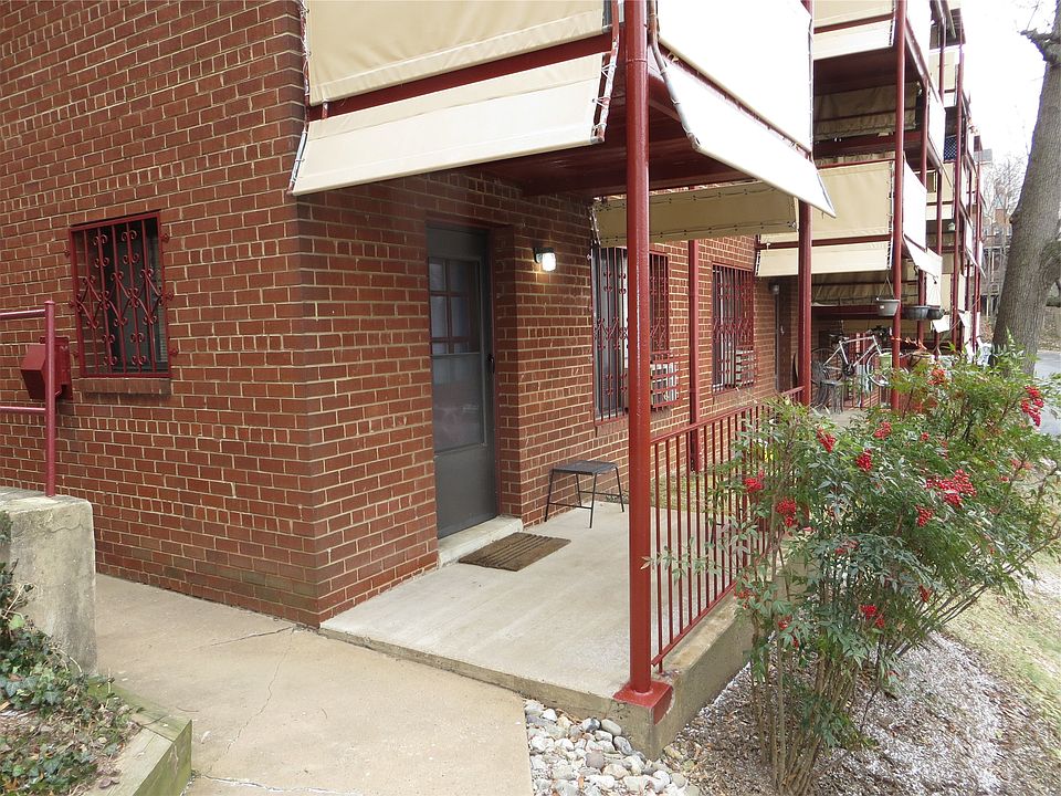 1st image of 1581 N Colonial Ter APT 101