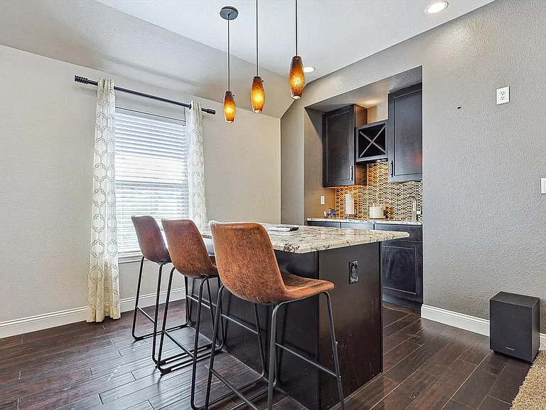 925 Sunset Hill Dr — Photo 27
