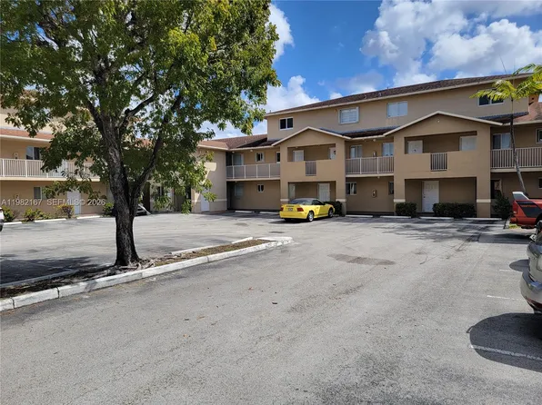 3011 W 76th St #A-208, Hialeah, FL 33018