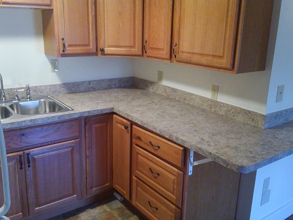 Kitchen with Breakfast bar