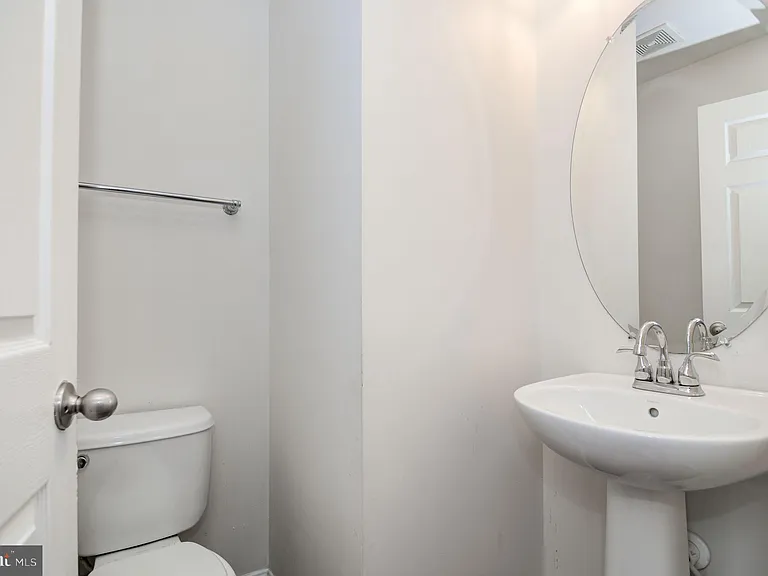 3401 Eagle Ridge Dr — Photo 7