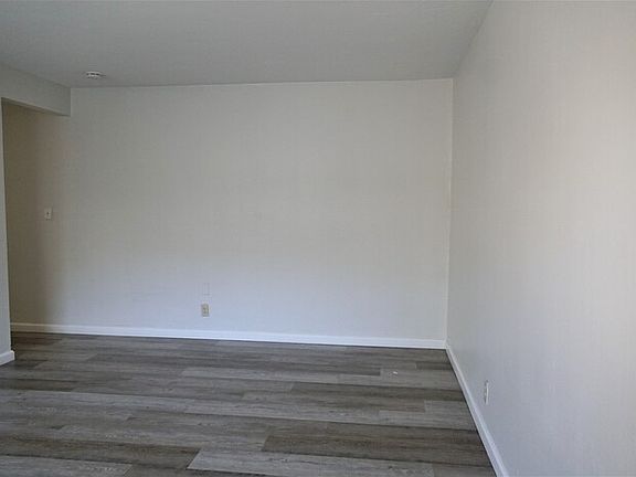 5th image of 6212 Westwood Dr
