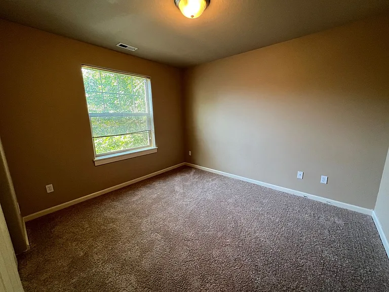 20744 SW Sister Ln — Photo 7