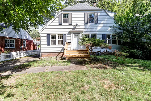 504 S James St photo 1