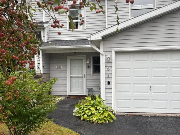 9 Cheryl Court, Troy, NY 12180