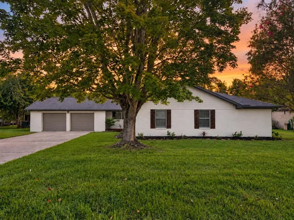 4425 Burditt St, Santa Fe, TX 77510