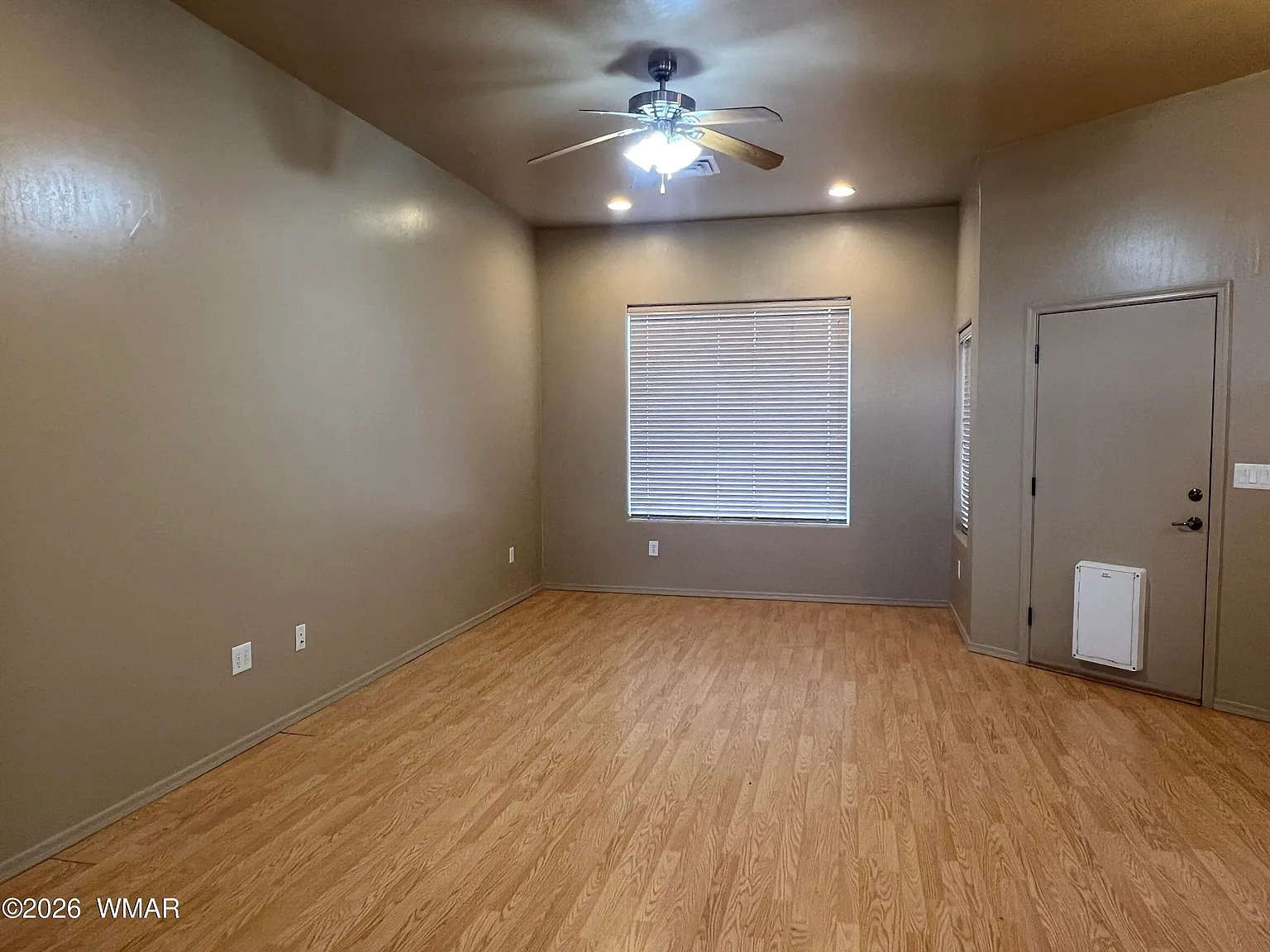3 bed, 1759 sqft, $2,500 — Photo 4