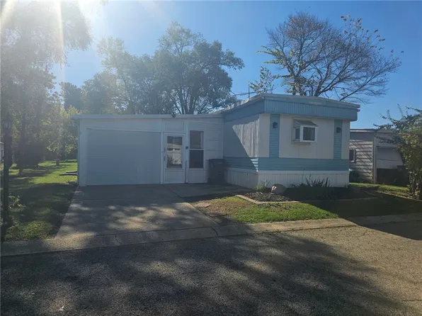 109 Solar Dr, Tipp City, OH 45371