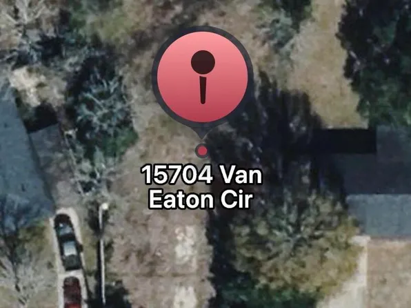 15704 Van Eaton Cir, Biloxi, MS 39532