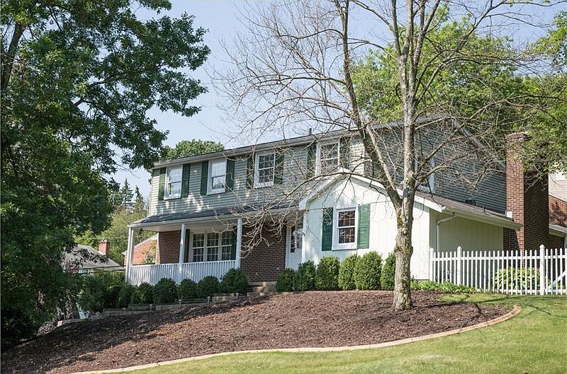 1st image of 9660 Canterbury Dr