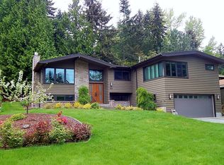 459 109th Ave SE, Bellevue, WA 98004
