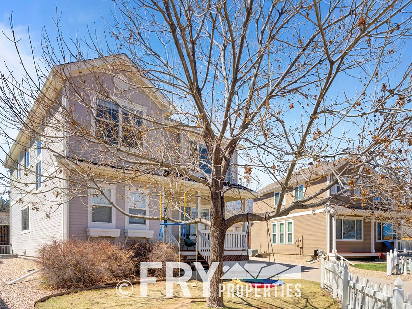 Beautiful Home on Quiet Cul De Sac — Photo 4
