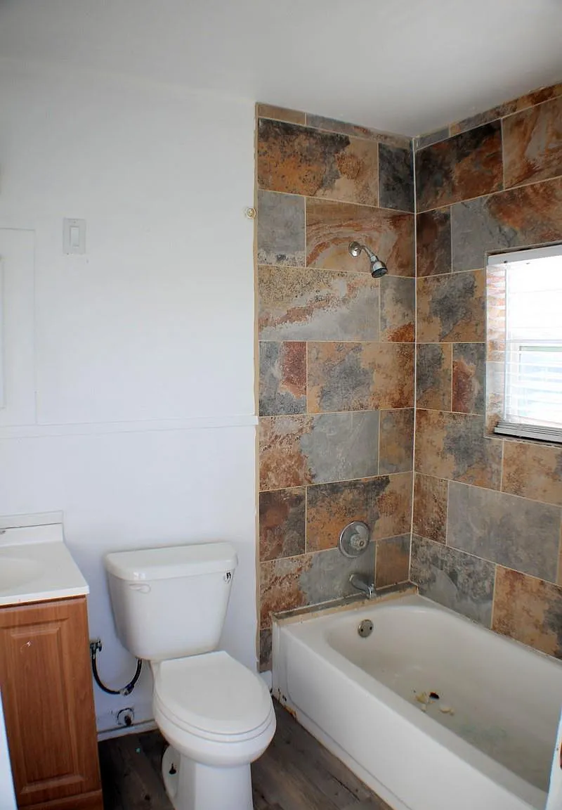 1 bed, 1.0 bath, 380 sqft, $950 — Photo 4