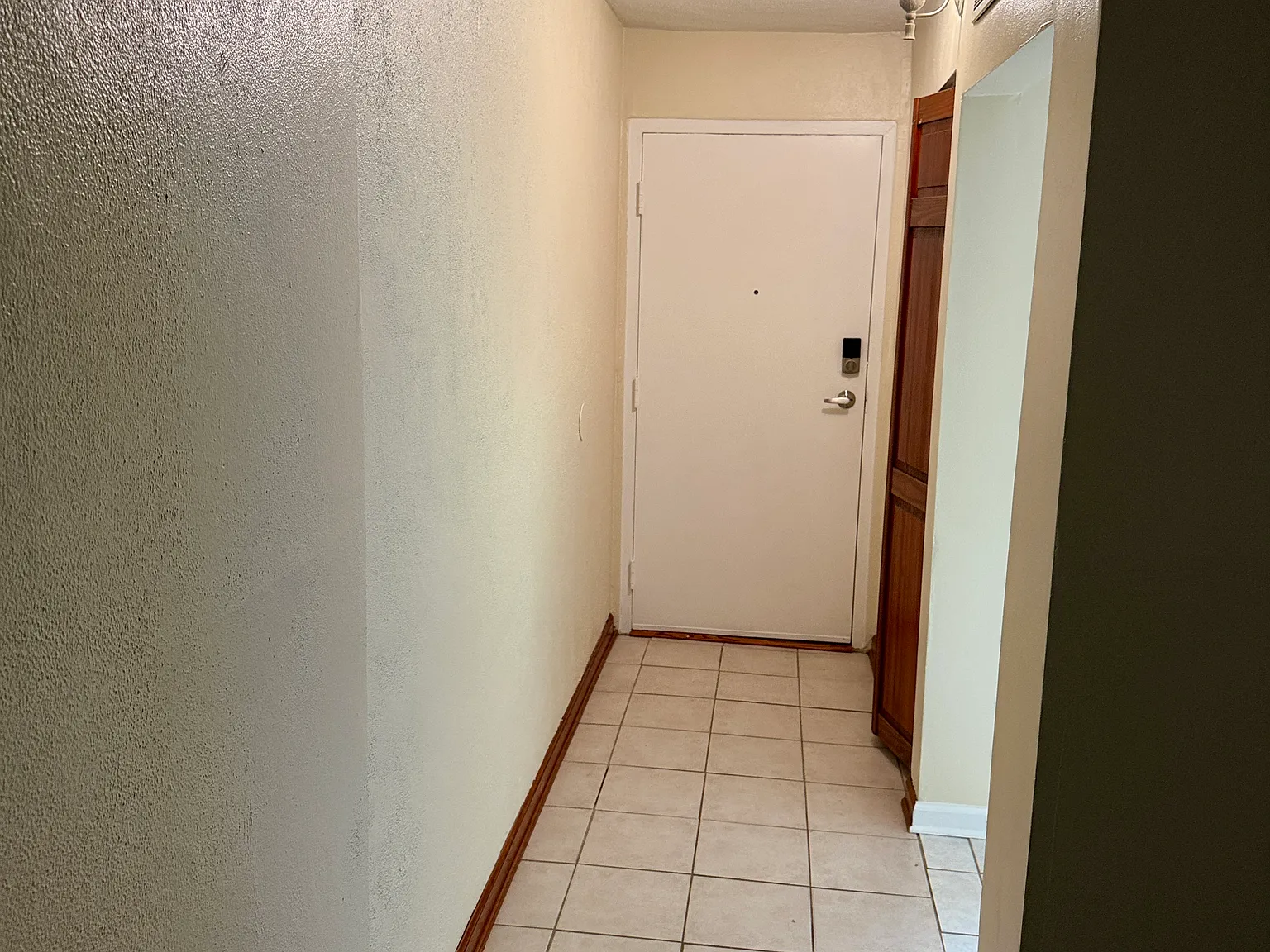 2 bed, 731 sqft, $1,750 — Photo 3