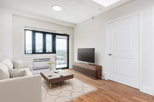 Rented by Modern Spaces | media 18