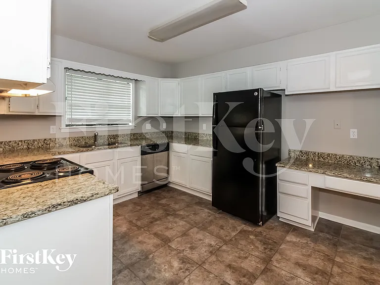 4619 Leash Ln — Photo 7