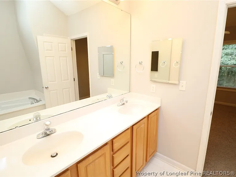 2628 Farlow Gap Ln — Photo 24